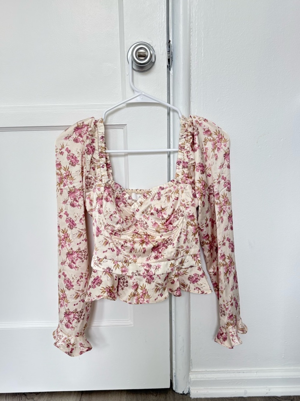 ASTR Floral Square-Neck Peplum Blouse